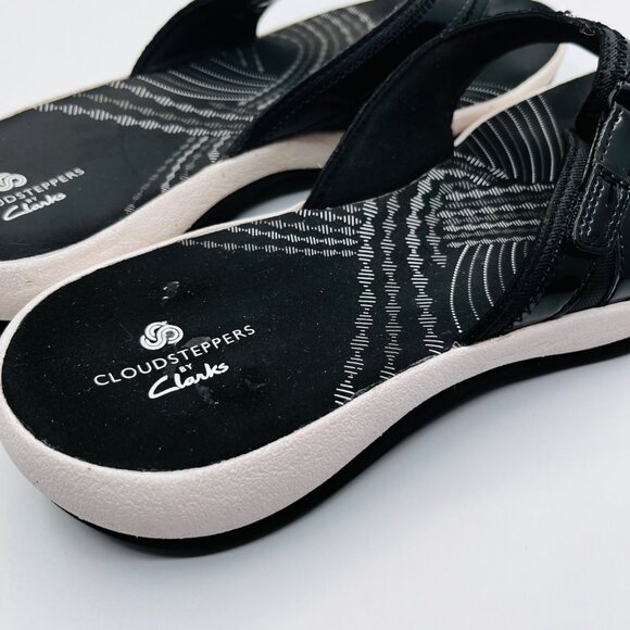 SIZE 10 Clarks Cloudsteppers Breeze Sea Black Patent Flip Fllops - Picture 5 of 8